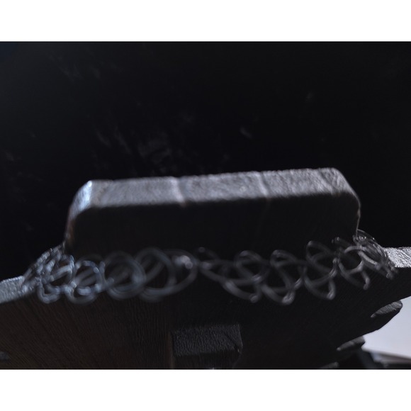 New Black Stretch Tattoo Choker Necklace Silvertone Double Dolphin Heart Pendant - Picture 2 of 3